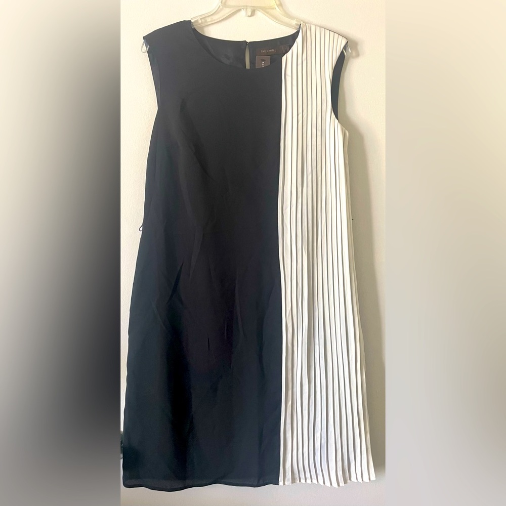 NWT The Limited Sleeveless Dress